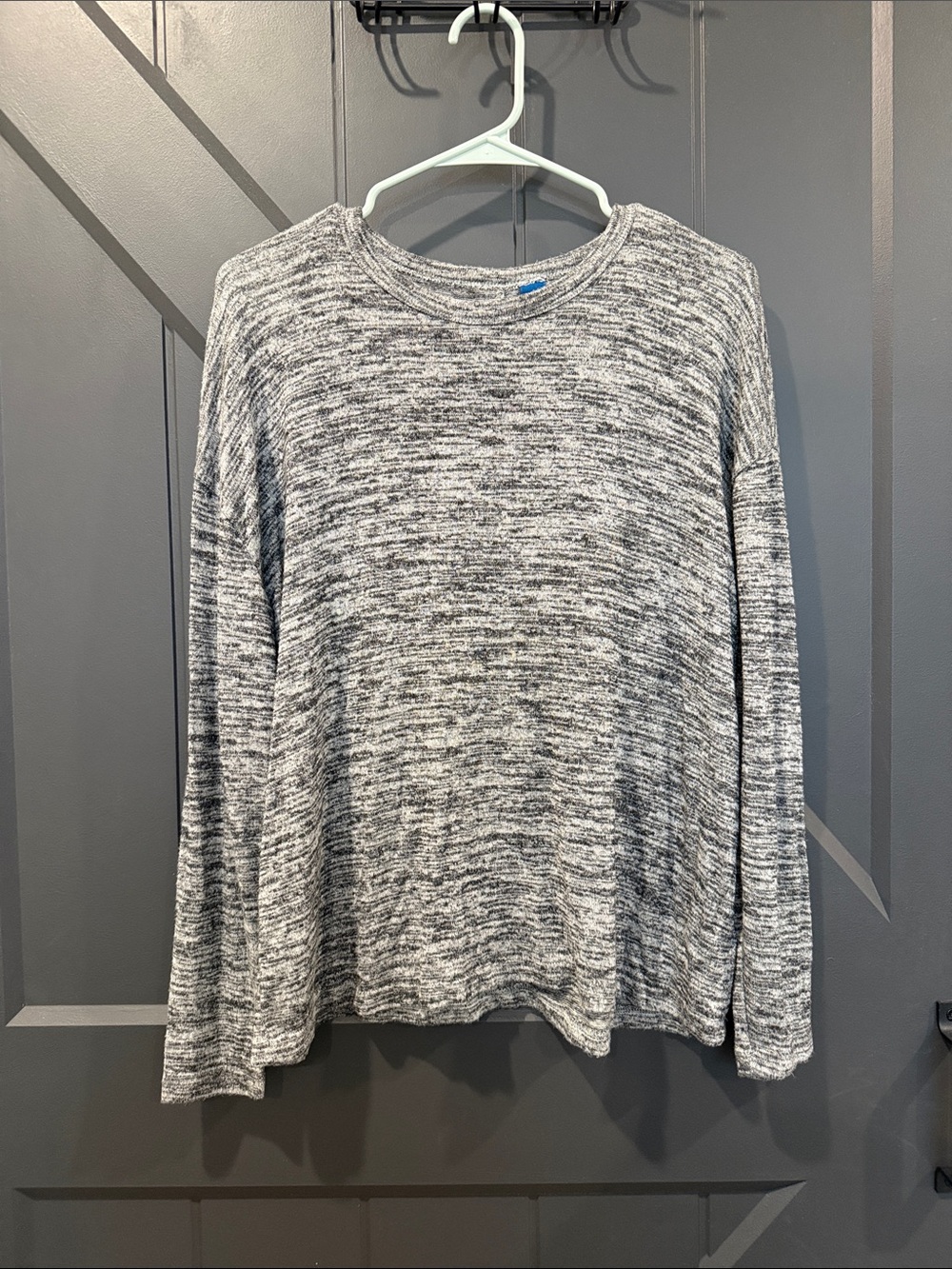Old Navy Marled Gray Knit Long-Sleeve Top